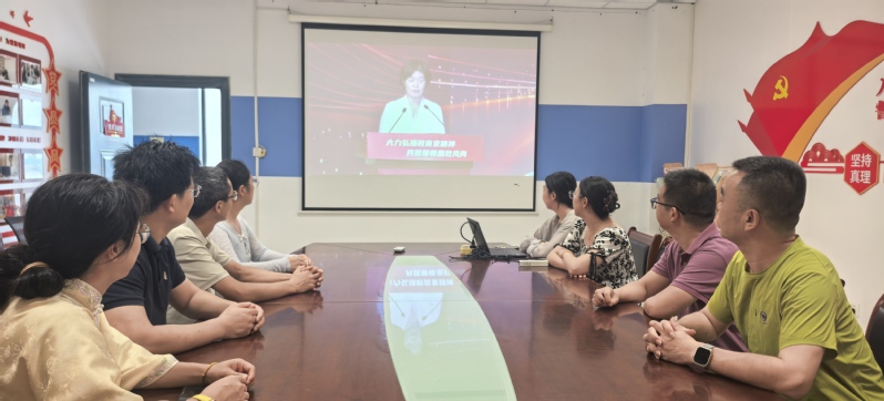 弘扬教育家精神 筑牢师德根基—...
